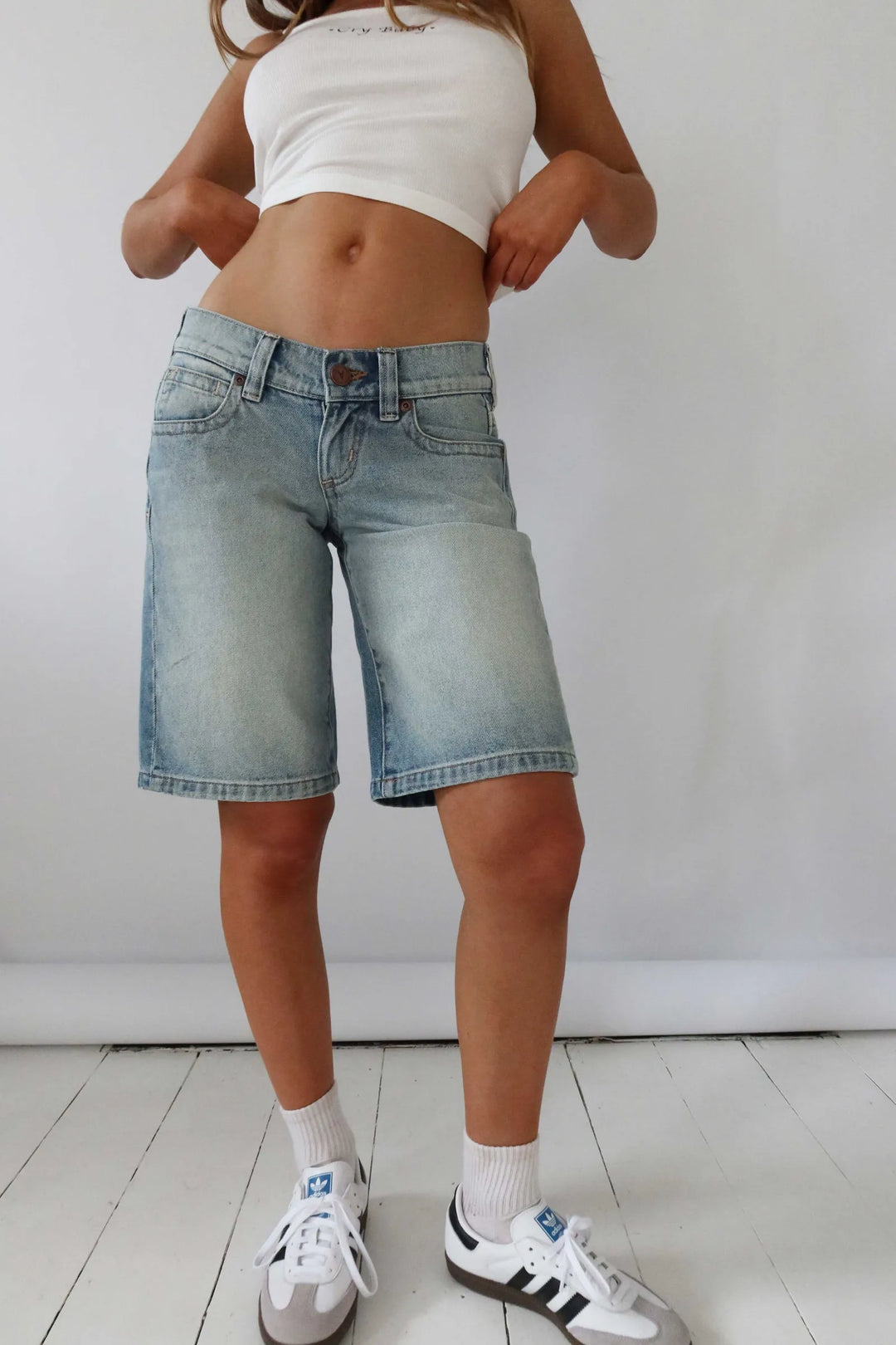  Abrand 00 Super Low Short | Aimee