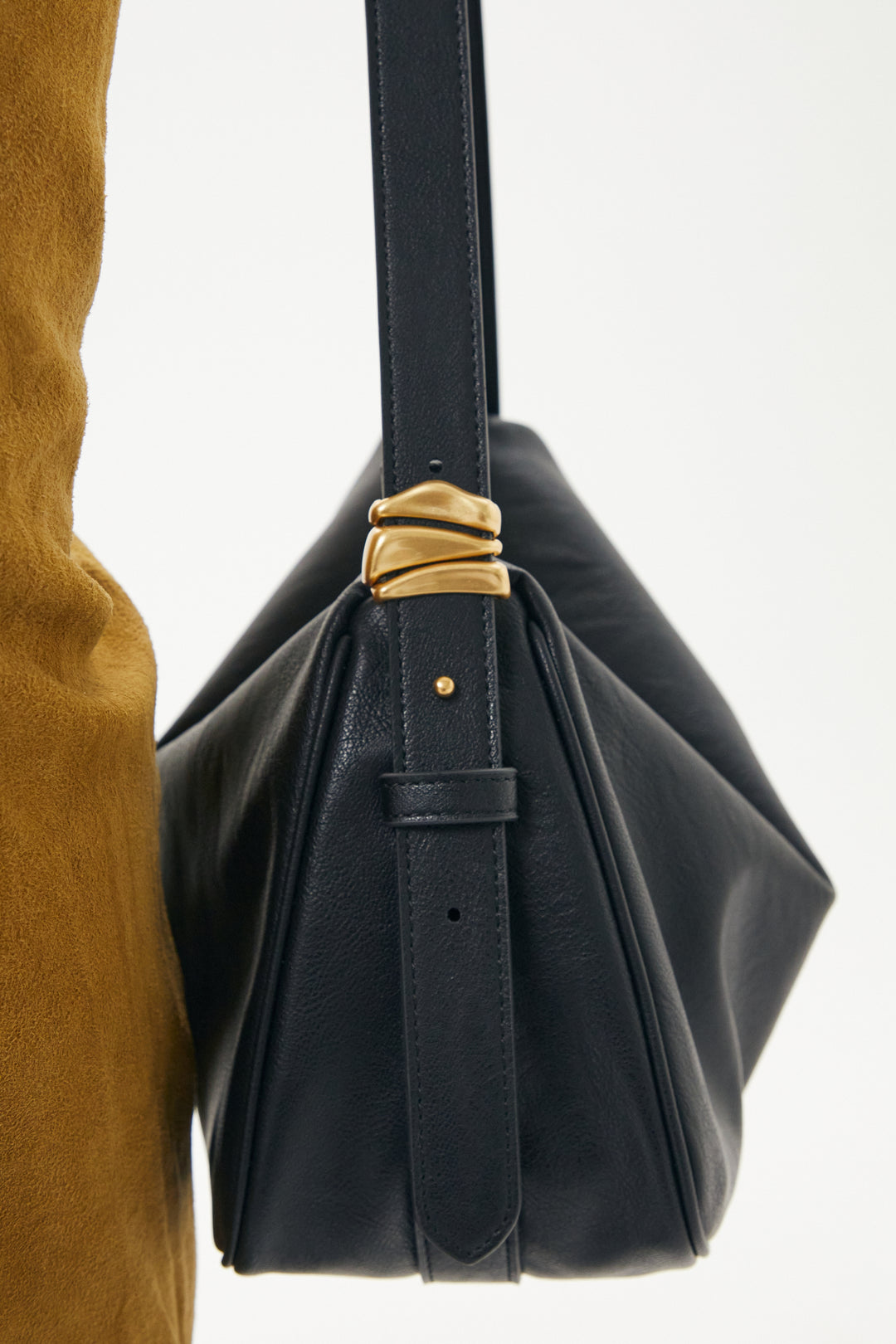 Brie Leon Organica Hobo Bag | Black
