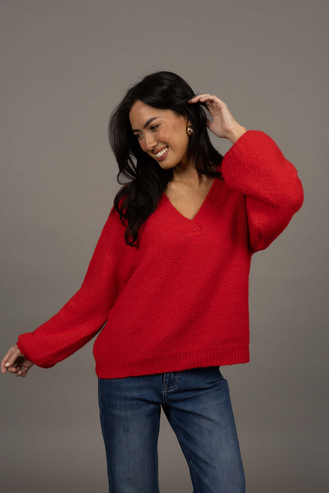 Humidity Nouveau V Neck Knit | Scarlet