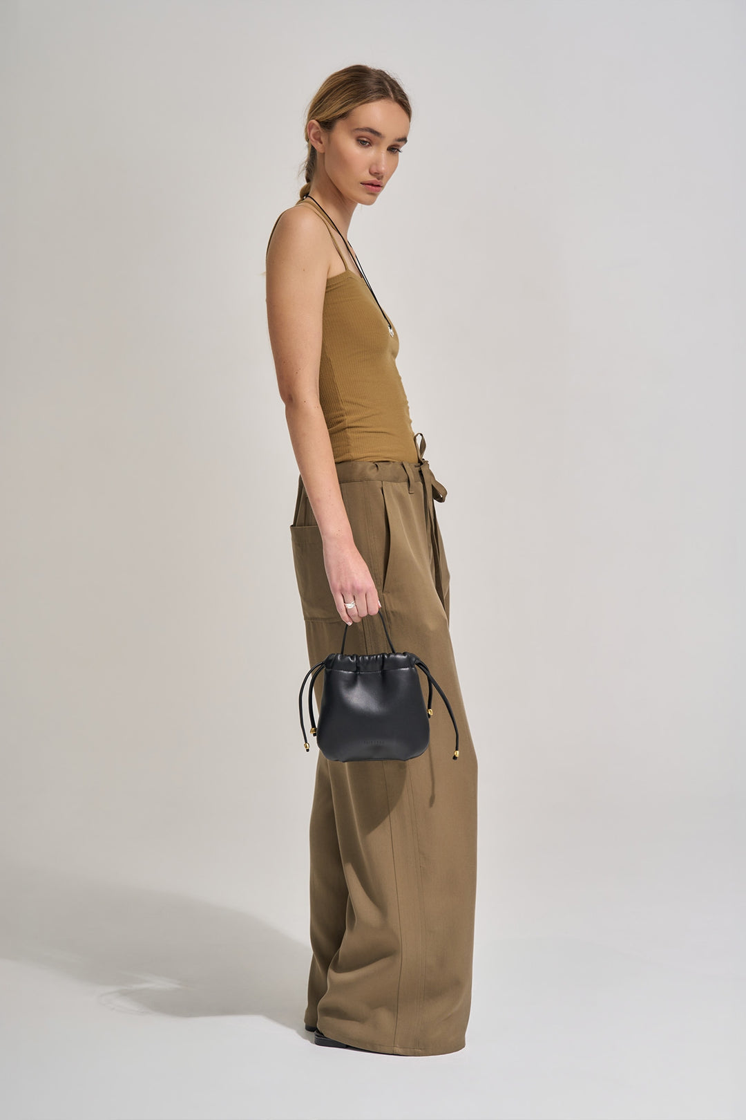 Brie Leon Halle Crossbody | Black