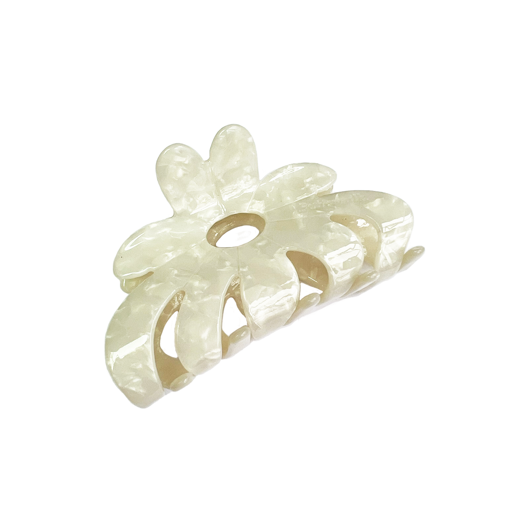 Buttermilk Accessories Rebekah Hair Claw | Classic Pearl