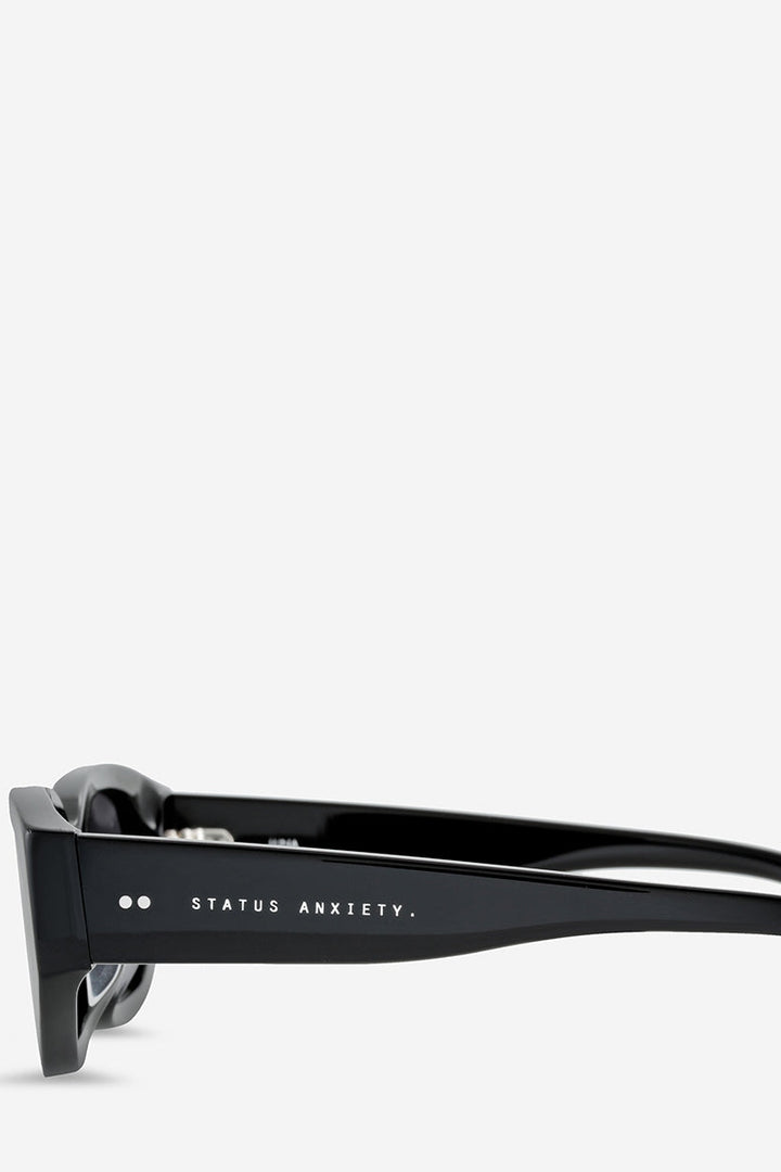 Status Anxiety Luna Sunglasses | Black