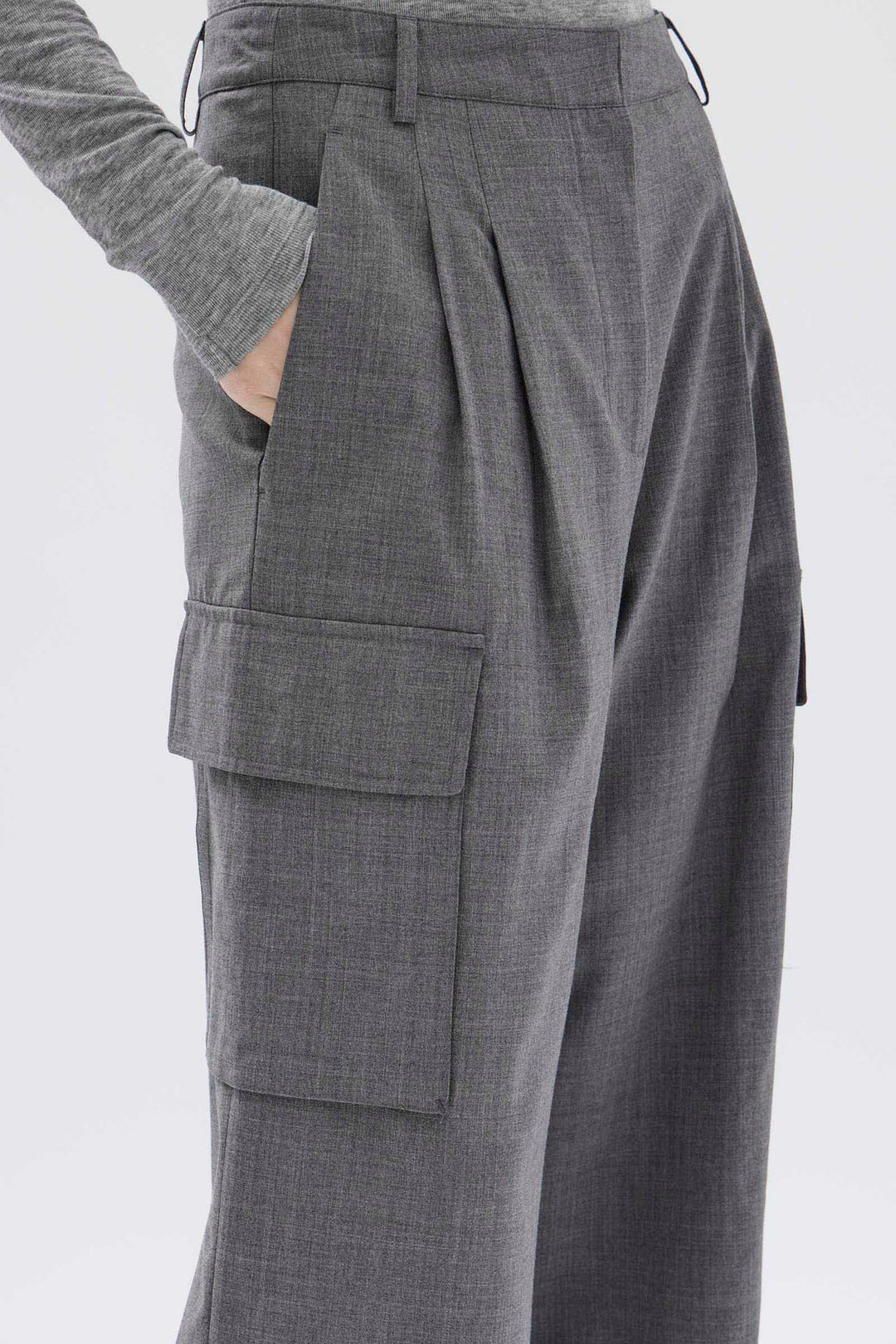 Assembly Label Isara Wool Cargo Pant | Charcoal