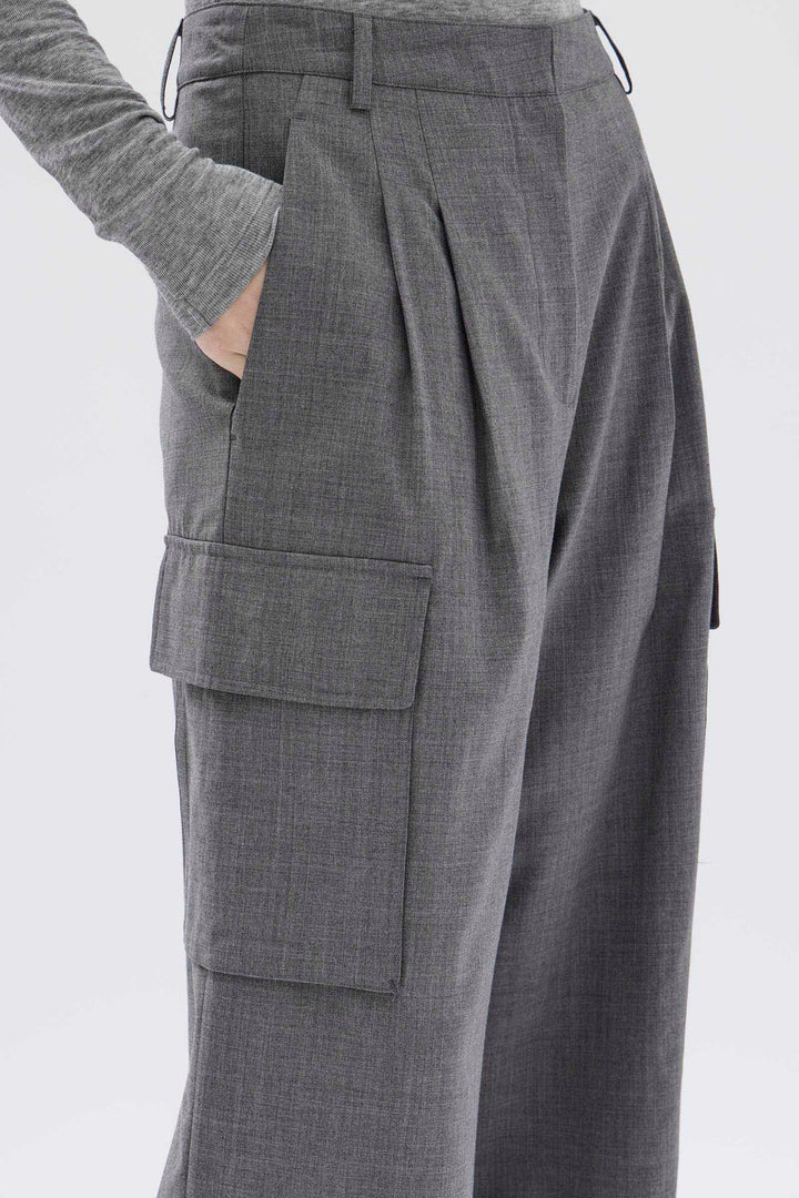 Assembly Label Isara Wool Cargo Pant | Charcoal