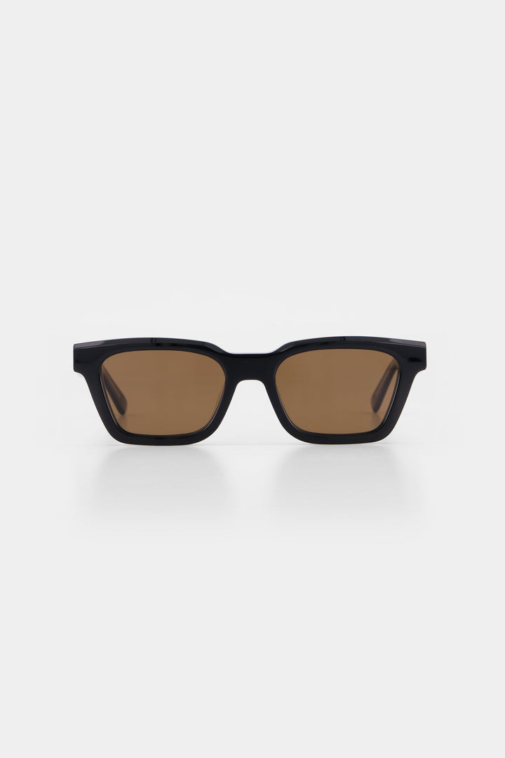 Isle of Eden Brooklyn | Black & Brown