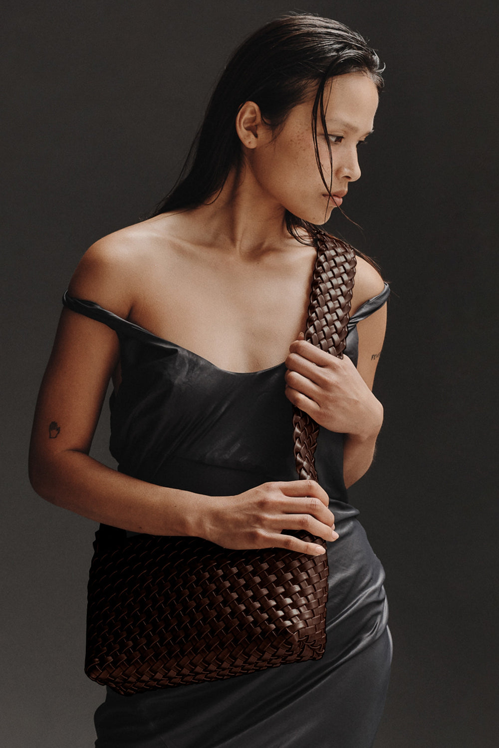 Brie Leon Luca Woven Crossbody | Chocolate