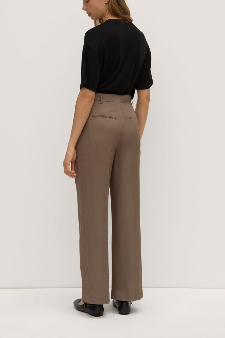 Assembly Label Myla Pant | Sable