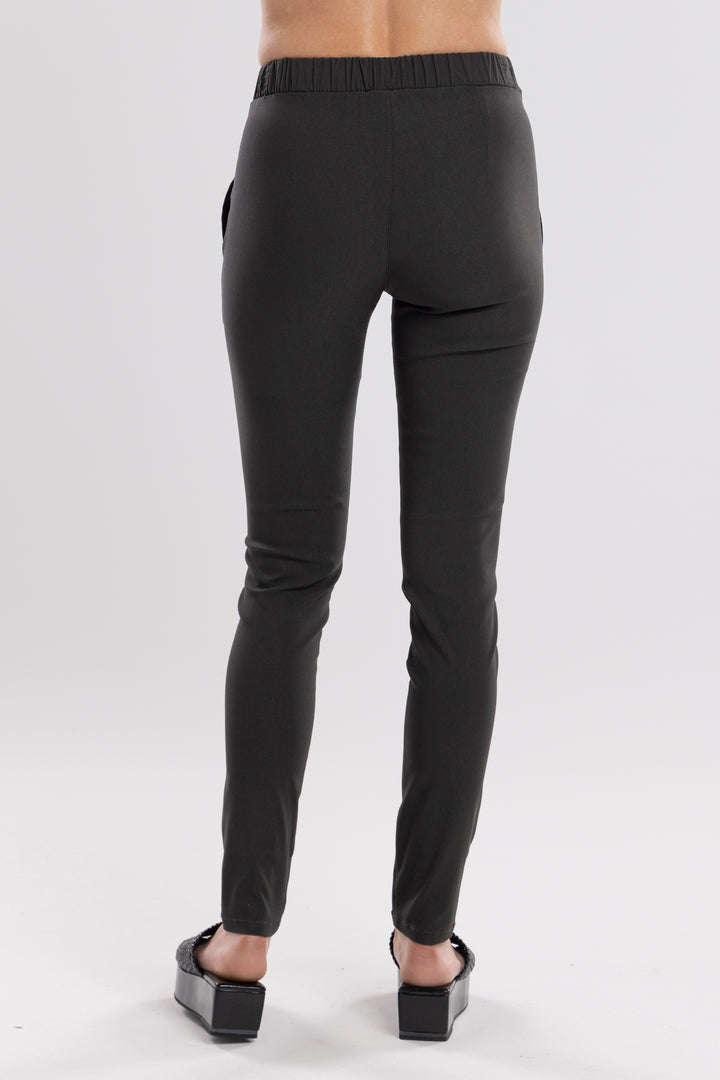 Nes Dartsta Pant | Khaki