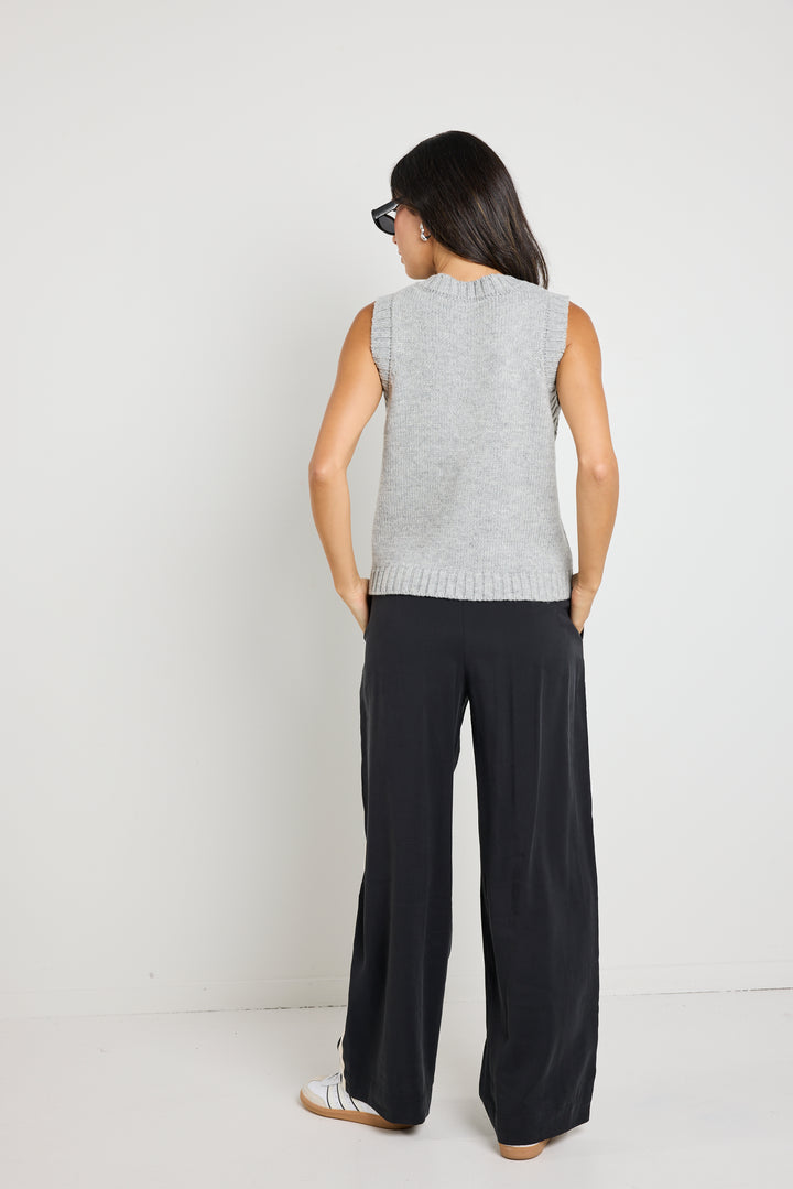 Stories Be Told Stamp Crewneck Knit Vest Top | Grey Marle