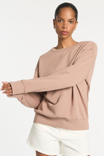 This classic crew will be your new go to as the temperature starts to drop. Made from 400gsm brushed french terry cotton for max comfort, premium feel and great breathability that can be worn all year round.  100% French Terry brushed cotton 400gsm  Dropped shoulder, relaxed fit Ribbed crew neck Ribbed cuffs and hem for a secure fit Branded side seam pip label detail