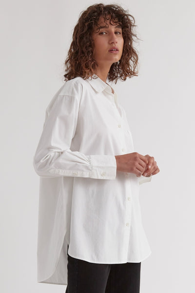ASSEMBLY LABEL EVERYDAY POPLIN SHIRT - WHITE  The Assembly Label Everyday Poplin Shirt is a stylish button-up long sleeve shirt, now available in White. 