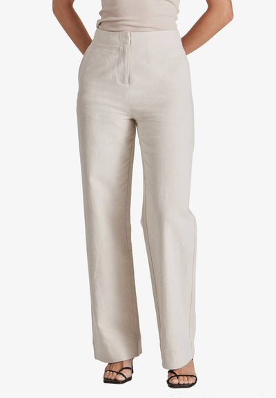 COMMONERS TAILORED RELAXED LEG PANT - NATURAL  The Commoners Tailored Relaxed Leg Pant in Natural have been designed as a set to wear with the Commoners Linen Blend Utility Shacket.   This flattering pant have tailored upper darting at the rear and a lose straight leg 