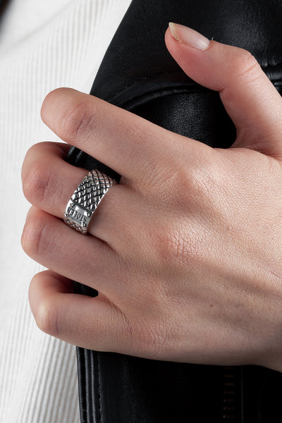 STOLEN GIRLFRIENDS CLUB SNAKE BAND WIDE RING  The Stolen Girlfriends Club Snake Band Wide Ring is a edgy textured ring, featuring a snake skin pattern around the outer ring, finished with a signature 'STOLEN' branded plaque. Simple, edgy and stylish, wear The Stolen Girlfriends Club Snake Band Wide Ring daily or for your chosen occasion.  
