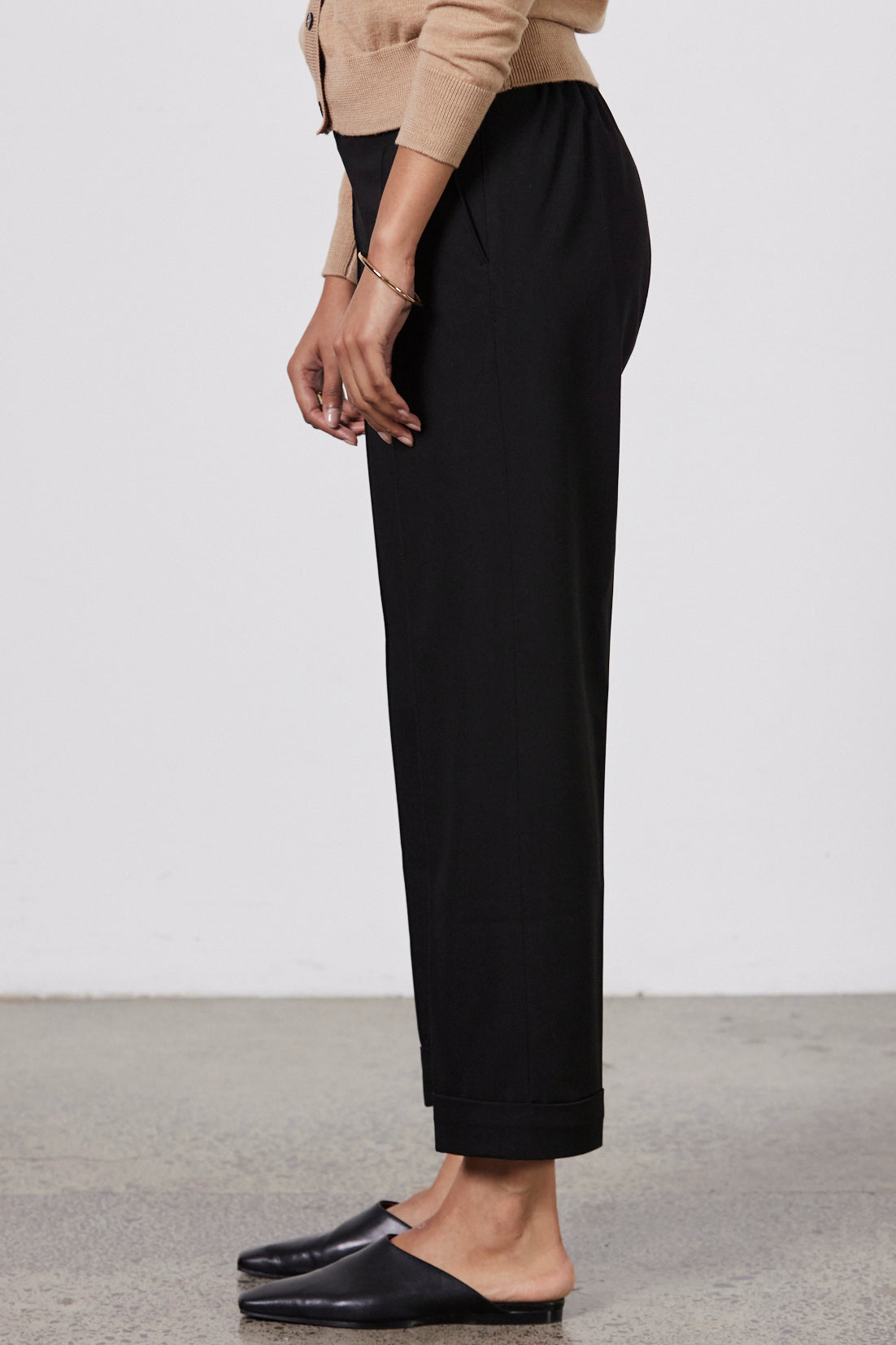 LAING HARDY CROPPED PANTS  The Laing Hardy Cropped Pants are a cropped version of the Laing Chaplain Pants.