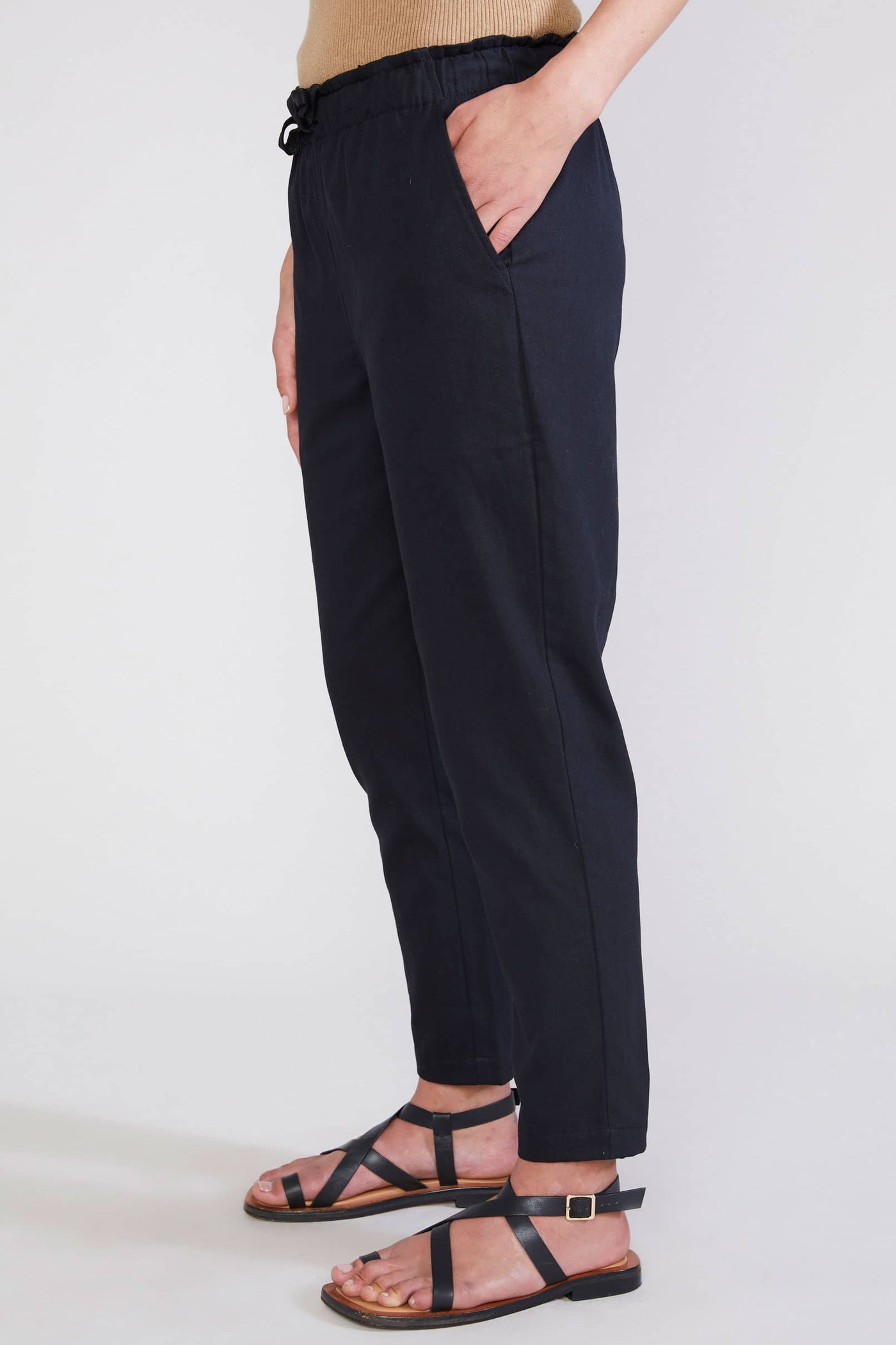 LAING STELLA DRAWSTRING PANT  The Laing Stella Drawstring Pants are the perfect basic wardrobe staple, now available in Black and White.
